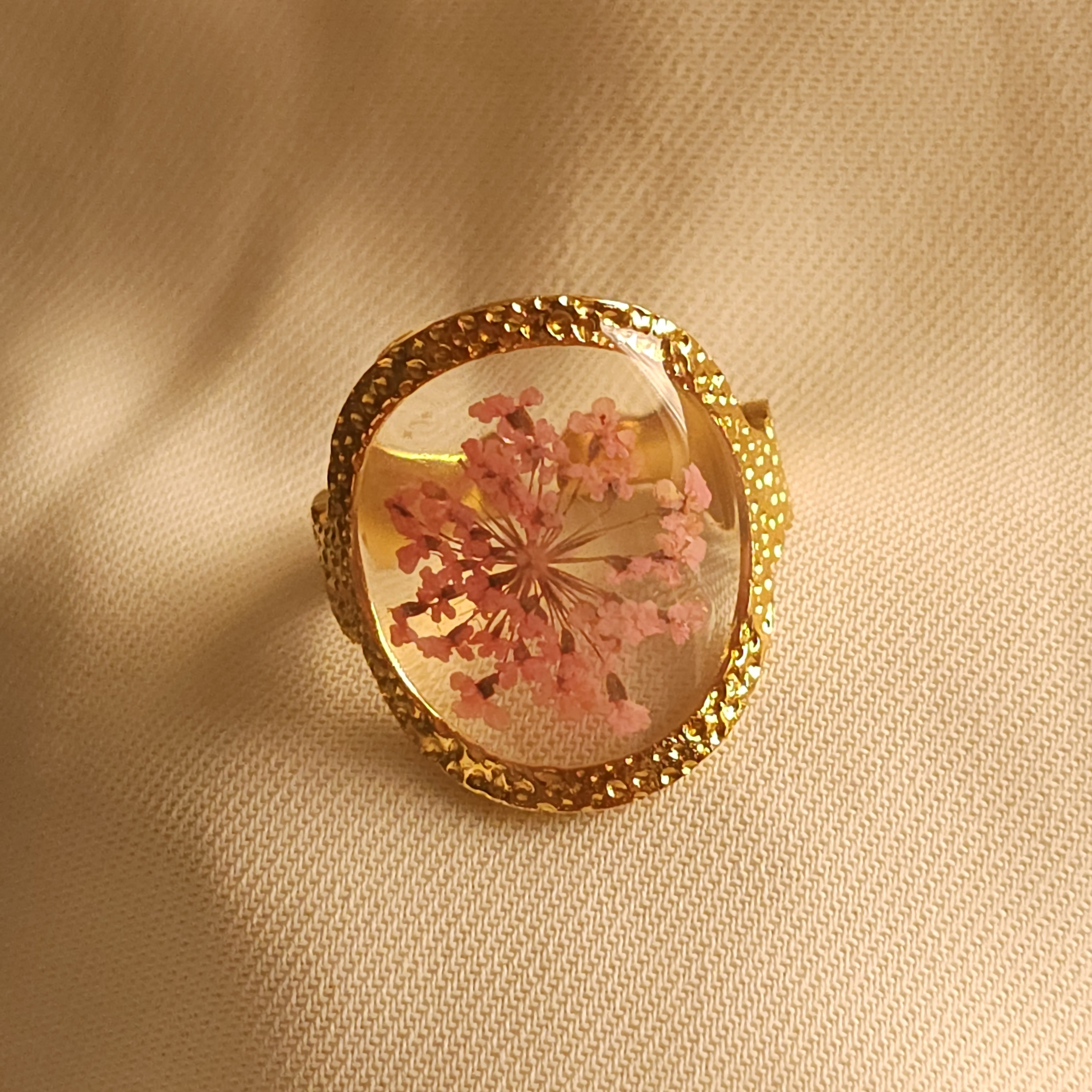 Eternal Flower Ring Round