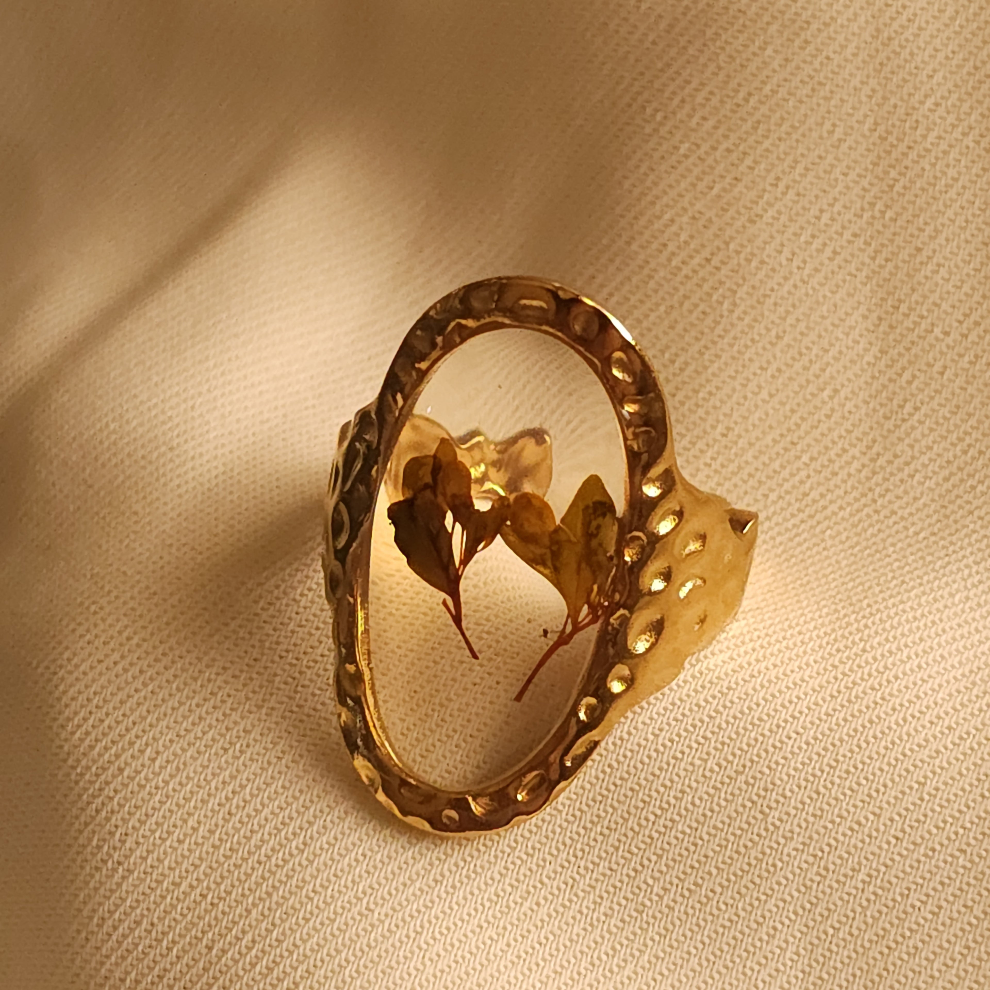 Eternal Flower Ring Oval