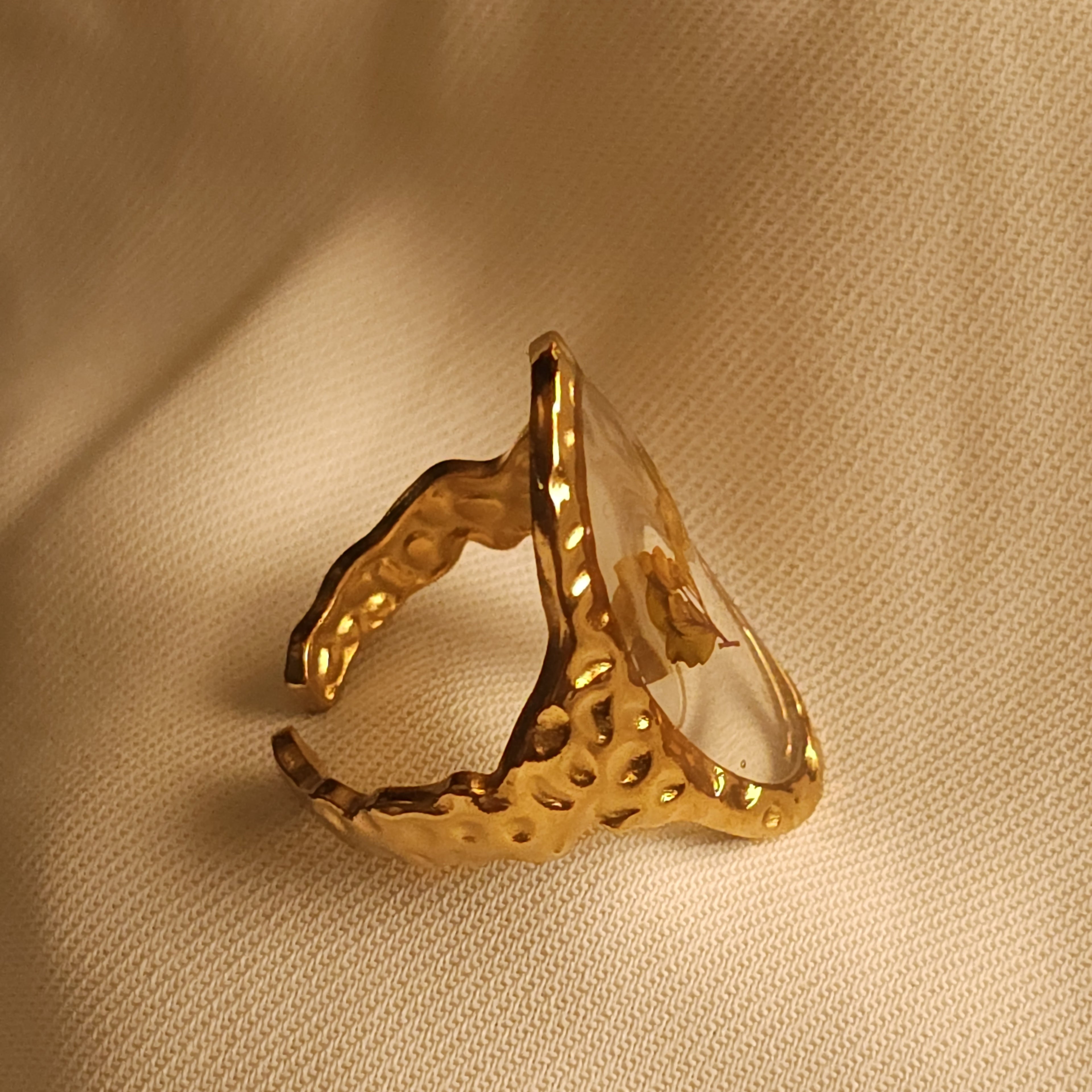 Eternal Flower Ring Oval
