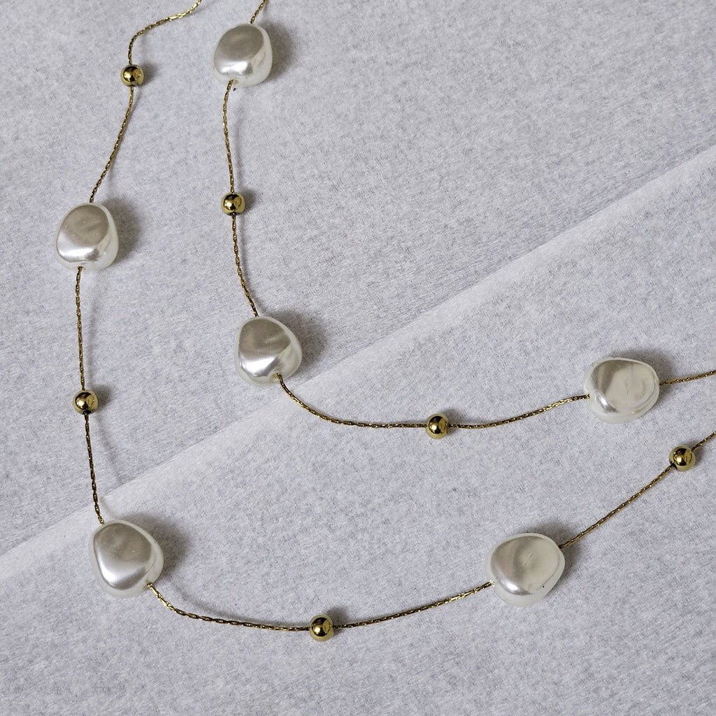 Double Layered Pearl Invisible Necklace