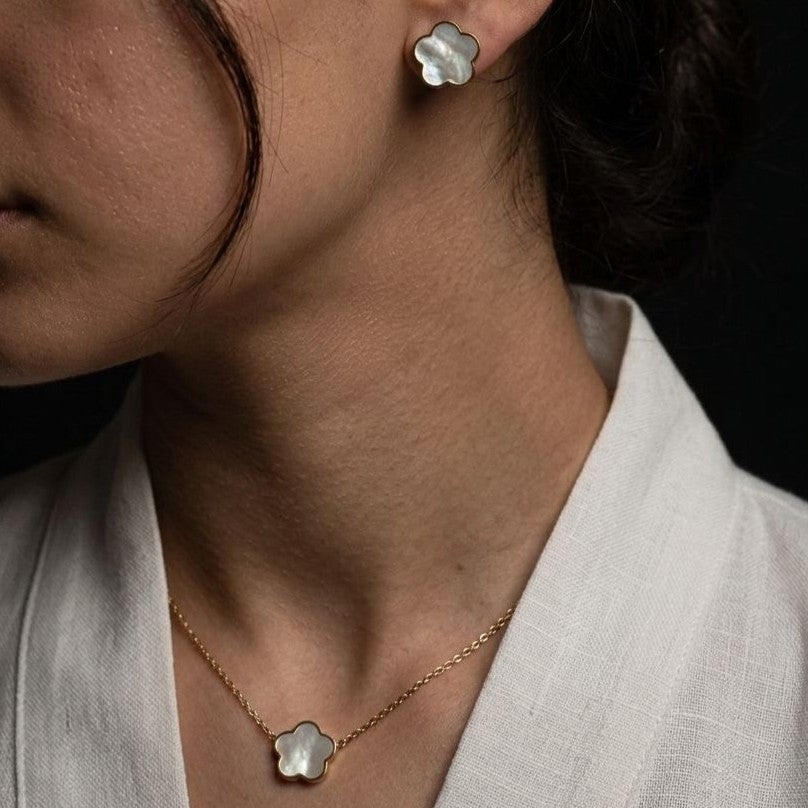 Motif Necklace Set