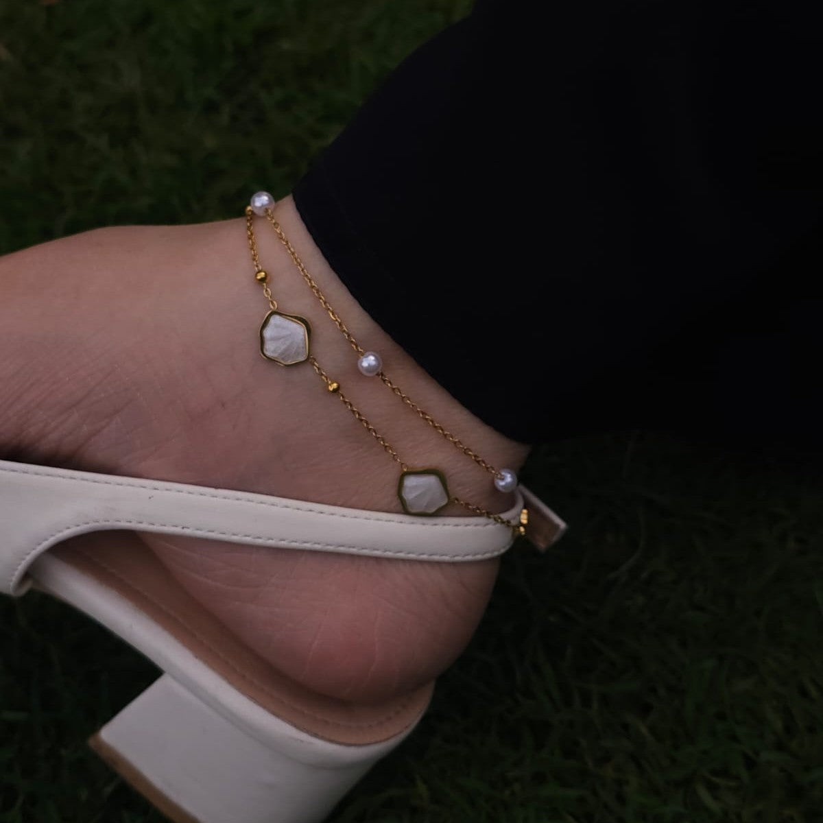Mother-of-Pearl Layered Anklet