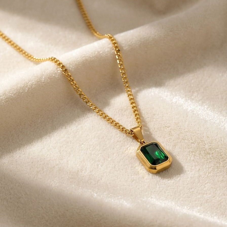 Emarald Necklace