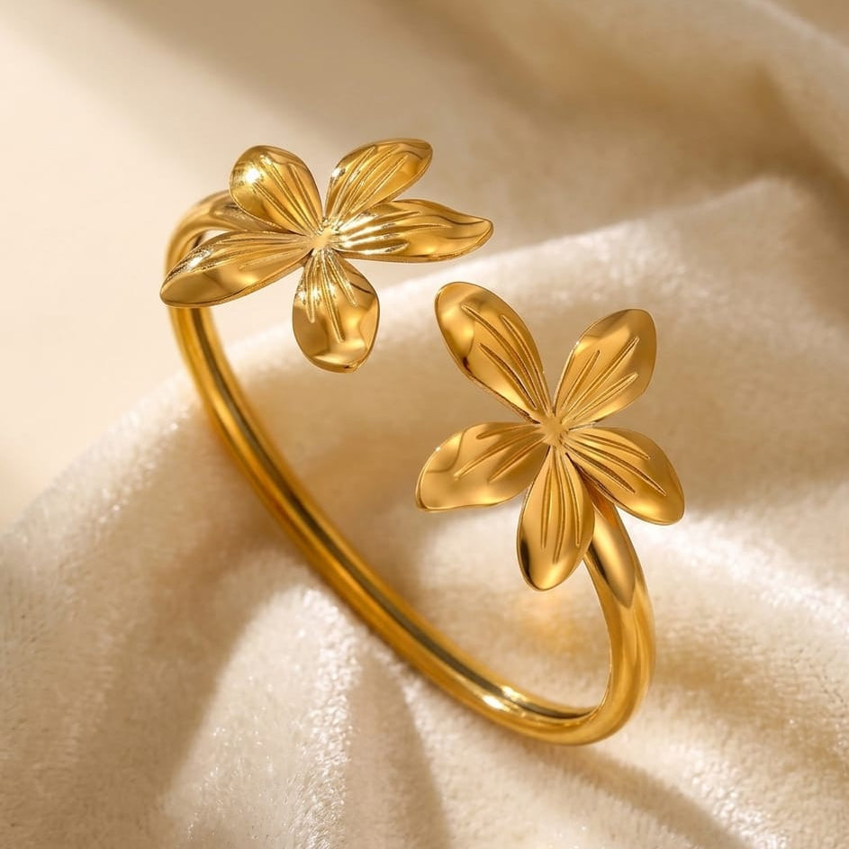 Front Open Flower Bangle